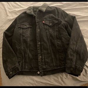 Sherpa lined Levi’s black denim jacket